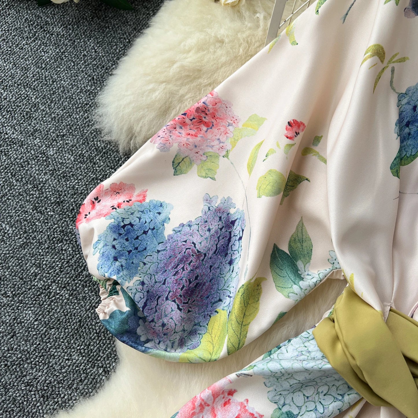 Elegant sweet High Waist V-neck pleated print Lantern Sleeve Dress Vacation Slim Women Party mermaid dresses